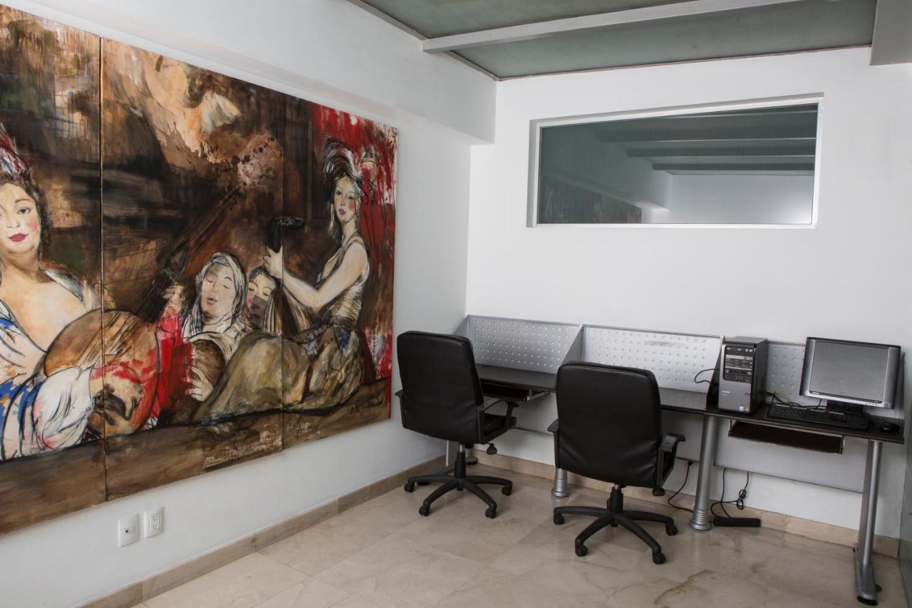 Suites Giorgio Kota Meksiko Bagian luar foto