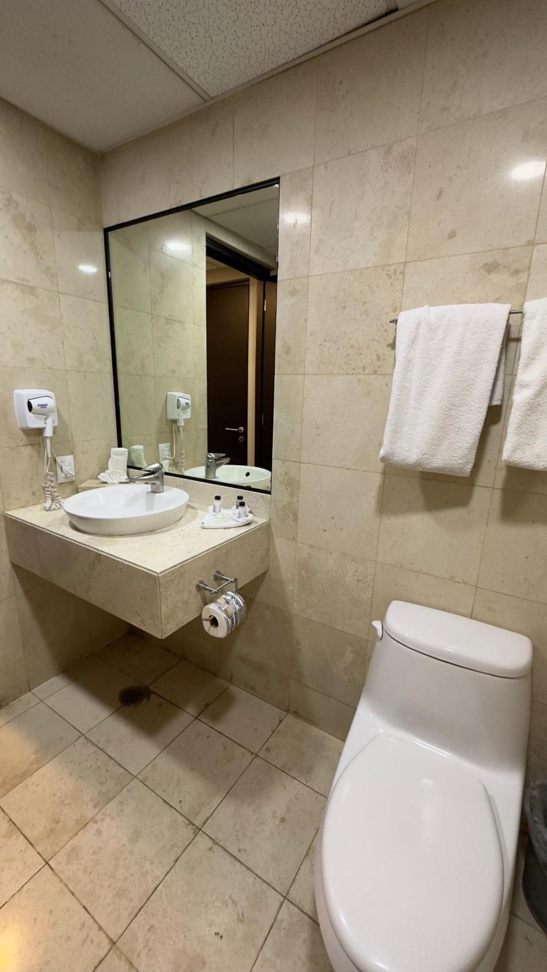 Suites Giorgio Kota Meksiko Bagian luar foto