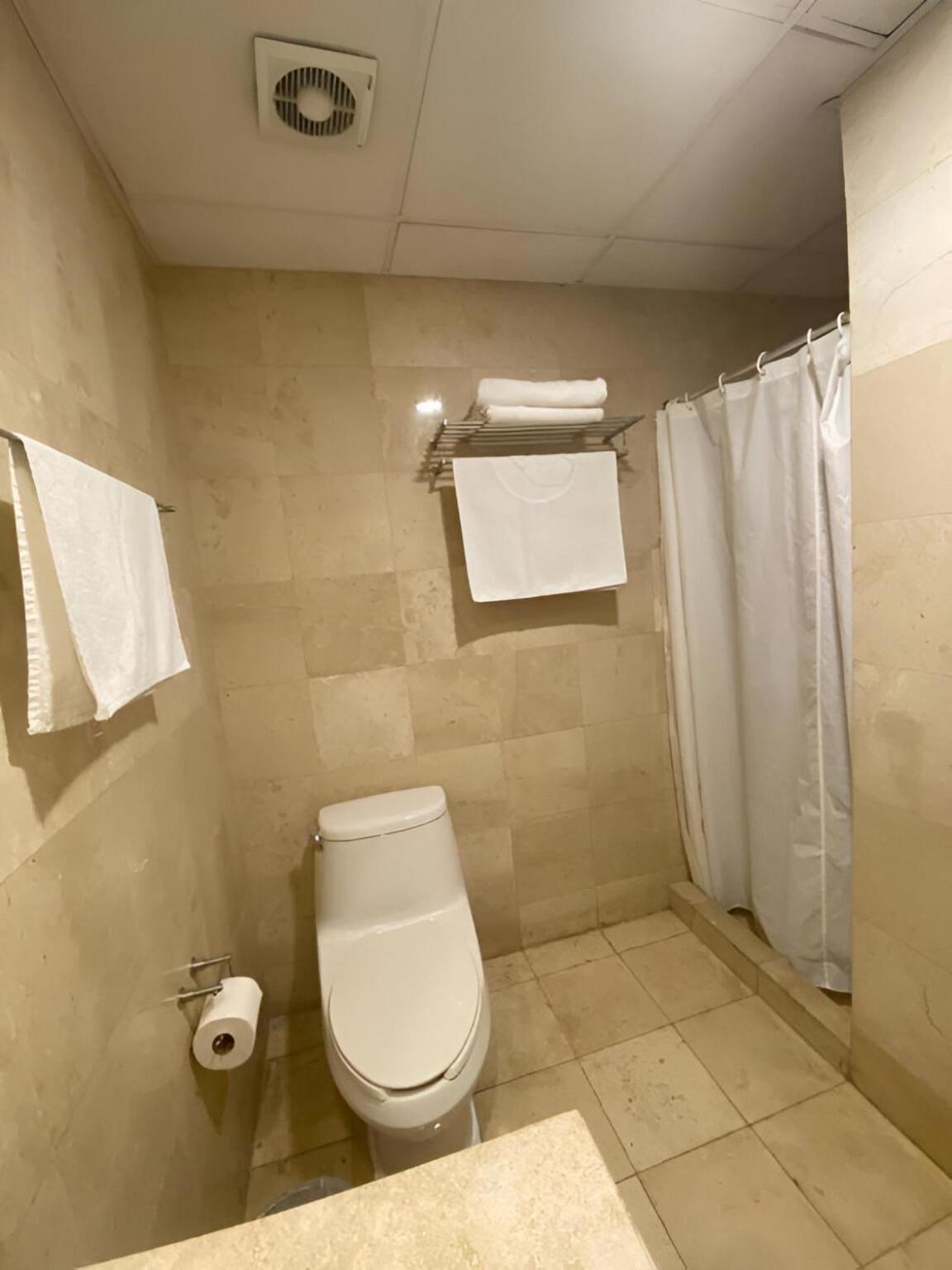 Suites Giorgio Kota Meksiko Bagian luar foto